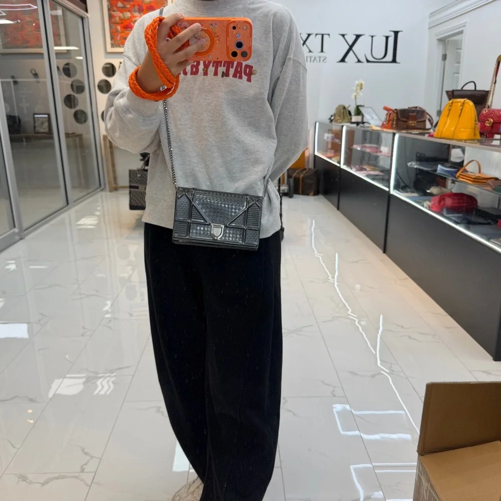 Christian Dior Metallic Patent Micro-Cannage Diorama Wallet on Chain crossbody - Picture 9 of 9